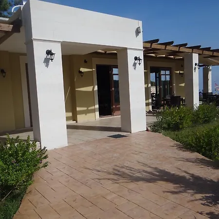Aloni Villa Roussospítion